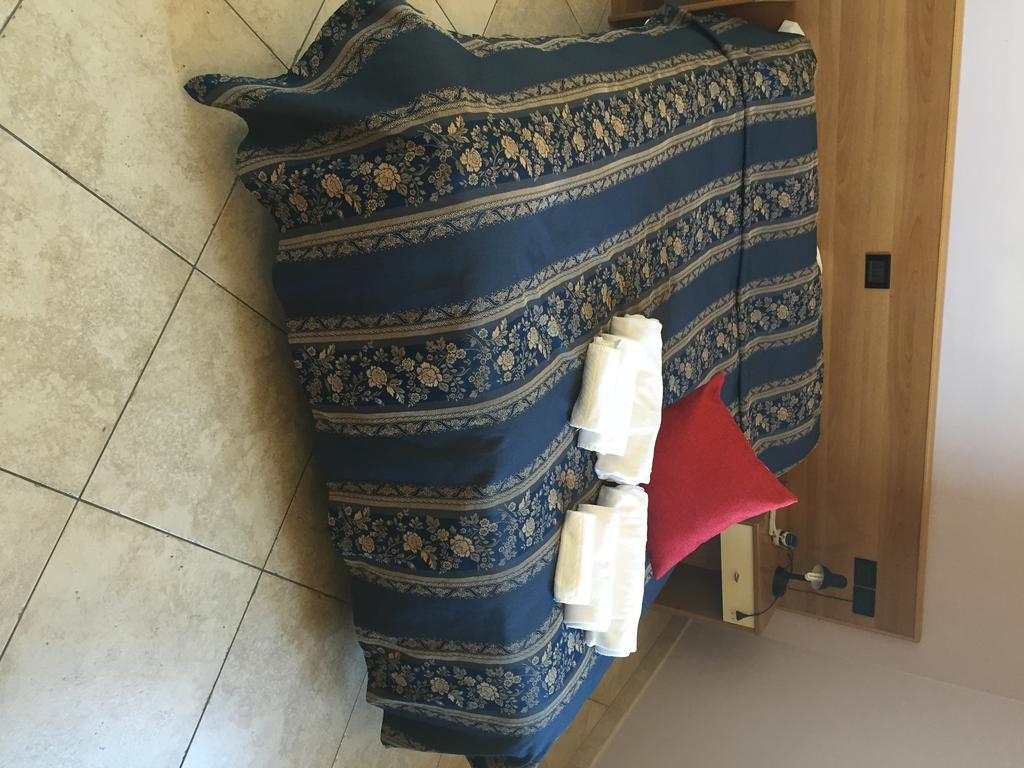 فيرّارا Hotel Le Corti Pitstop المظهر الخارجي الصورة
